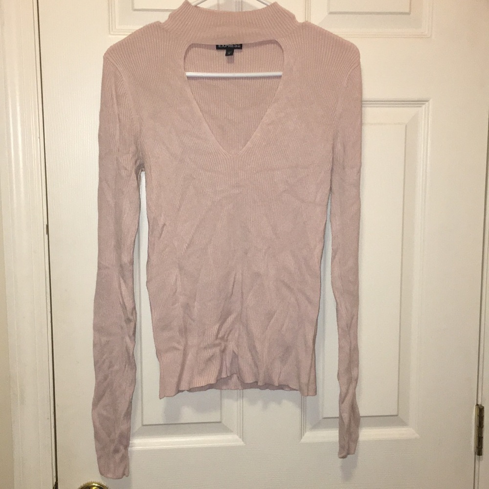 Super cute blush color ribbed top